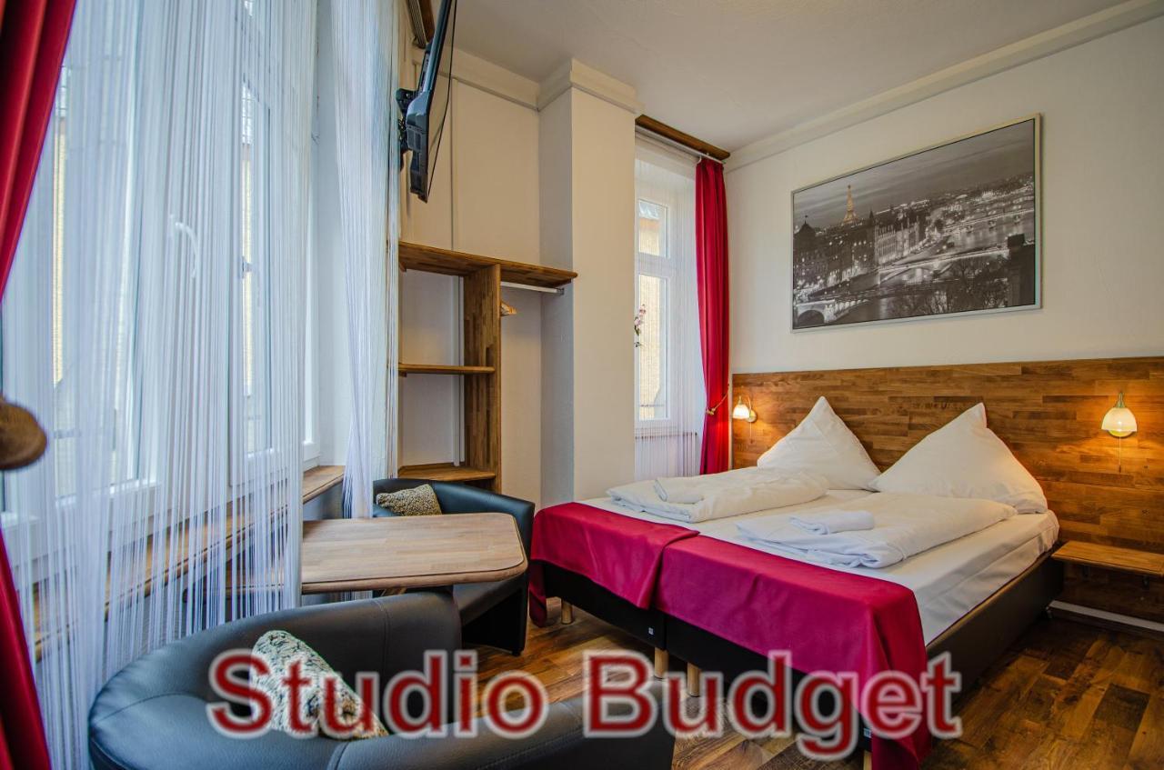 Moselunion - Aparthotel Landsknecht Cochem Bagian luar foto